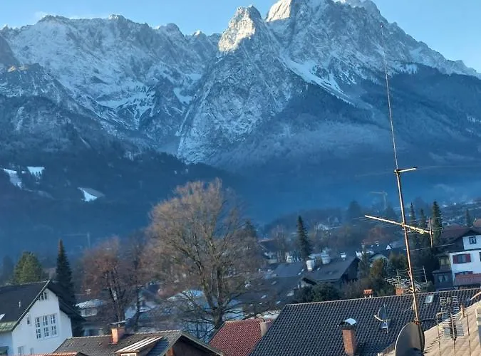 Braeustueberl - Zugspitze شقة