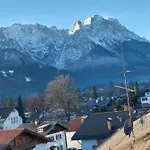 Braeustueberl - Zugspitze Lägenhet