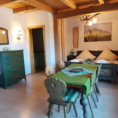 Braeustueberl - Zugspitze Apartmán