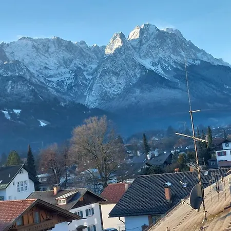 Braeustueberl - Zugspitze Apartmán