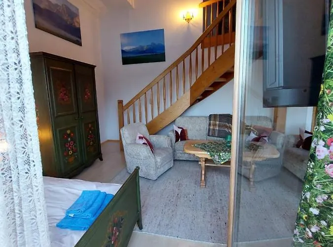 Апартаменти Braeustueberl - Zugspitze